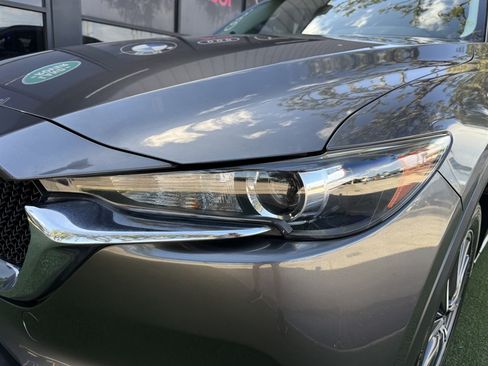Used 2018 MAZDA CX-5 Touring w/ Preferred Equipment Package FWD image 10