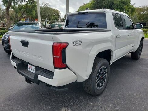 New 2025 Toyota Tacoma TRD Sport image 4