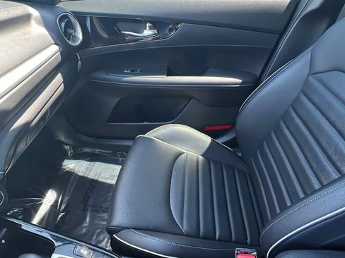 Used 2024 Kia Forte GT-Line w/ GT-Line Premium Package FWD image 12