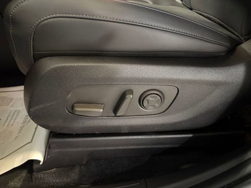 Certified 2026 Kia Carnival FWD image 13