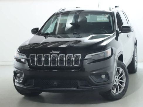Certified 2021 Jeep Cherokee Latitude Lux w/ Comfort/Convenience Group AWD/4WD image 3