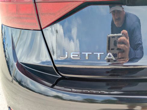 Used 2024 Volkswagen Jetta S FWD image 6