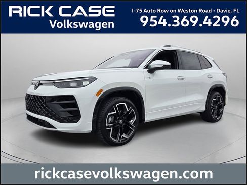 New 2026 Volkswagen Tiguan SEL R-Line image 1