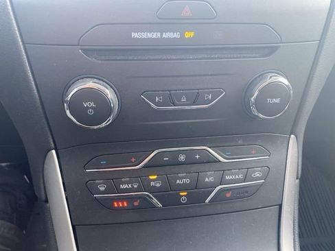 Used 2018 Ford Edge SEL w/ Equipment Group 201A image 23