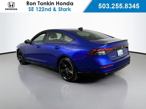 Used 2023 Honda Accord Sport image 6