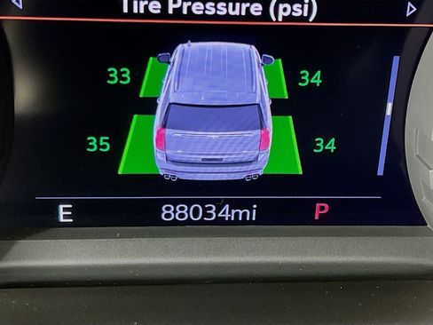 Used 2021 Chevrolet Tahoe Premier image 12