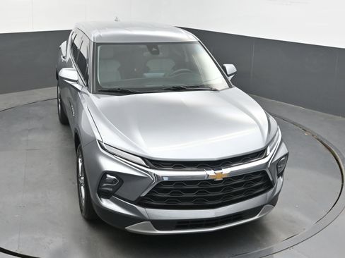 Used 2023 Chevrolet Blazer LT FWD image 33