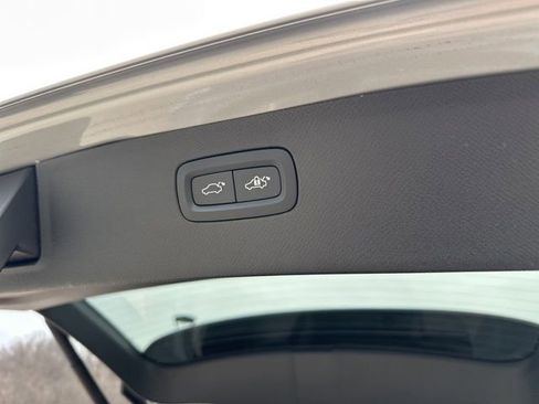 Certified 2024 Volvo XC90 T8 Plus w/ Protection Package Premier image 36