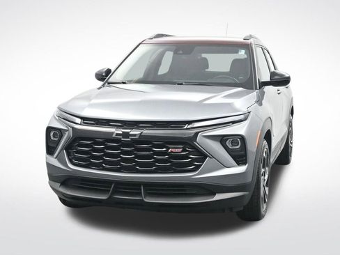 Used 2025 Chevrolet TrailBlazer RS w/ Convenience Package FWD image 2