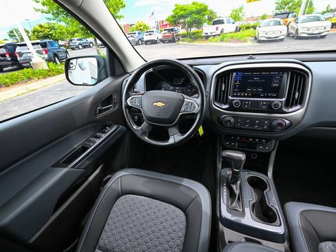 Used 2021 Chevrolet Colorado Z71 AWD/4WD image 31