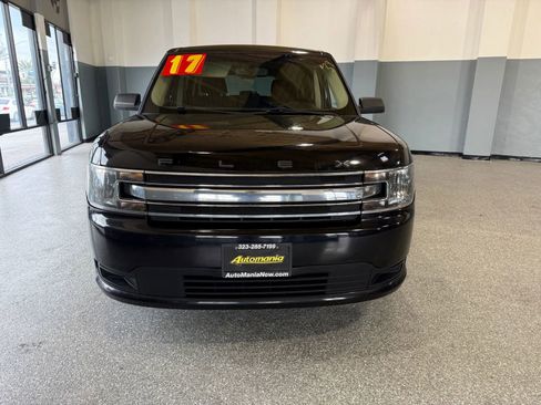 Used 2017 Ford Flex SE image 2