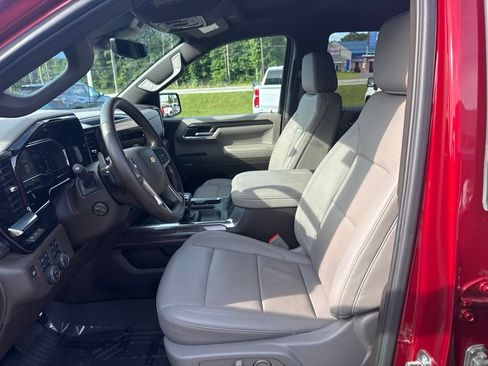 Used 2024 Chevrolet Silverado 1500 LTZ w/ Technology Package AWD/4WD image 7