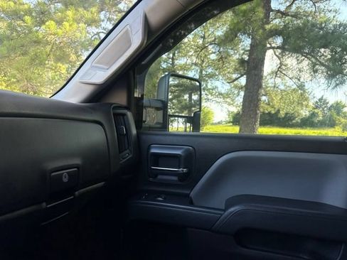Used 2019 Chevrolet Silverado 2500 W/T w/ WT Convenience Package AWD/4WD image 66