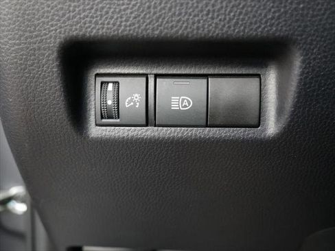 Certified 2025 Toyota RAV4 XLE AWD/4WD image 28