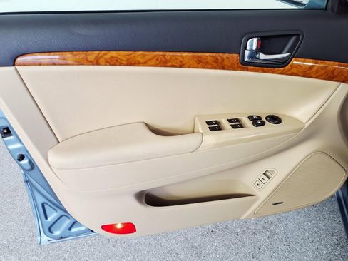 Used 2010 Hyundai Sonata Limited image 25