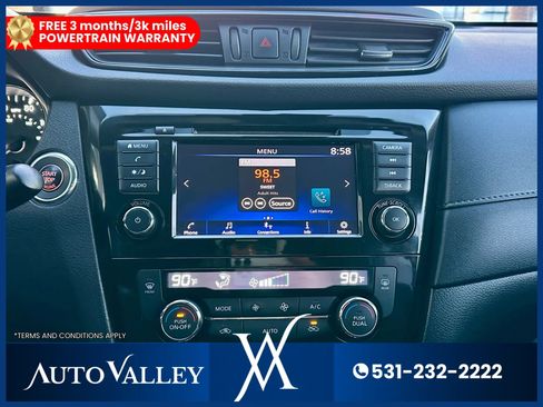 Used 2020 Nissan Rogue SV image 31