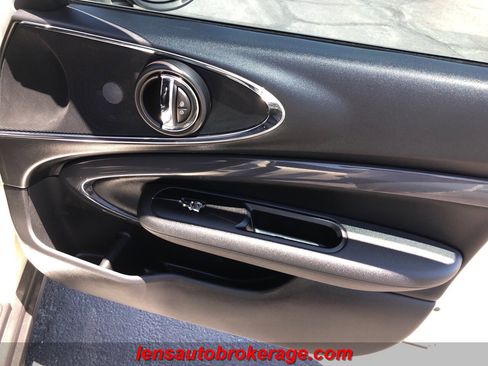 Used 2017 MINI Cooper Clubman S image 22