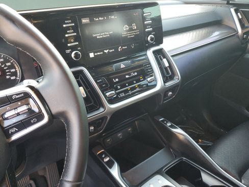 Certified 2021 Kia Sorento S image 26