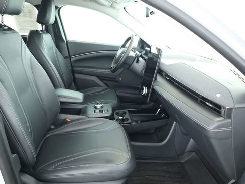 Used 2022 Ford Mustang Mach-E Premium image 23