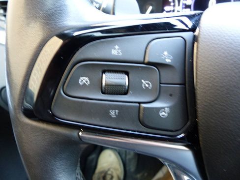 Used 2023 Buick Enclave Avenir w/ Avenir Technology Package AWD/4WD image 44
