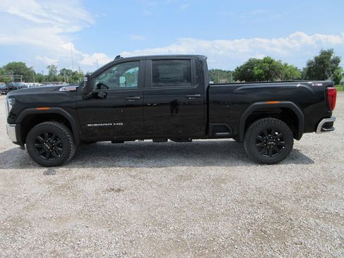 New 2026 GMC Sierra 2500 Pro AWD/4WD image 9