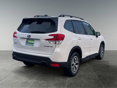 Used 2024 Subaru Forester Premium image 7