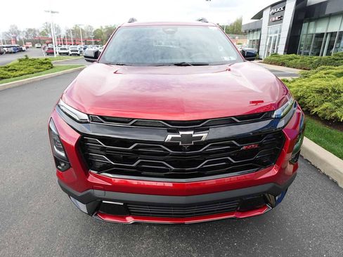 Used 2025 Chevrolet Equinox RS w/ Safety and Technology Package image 8