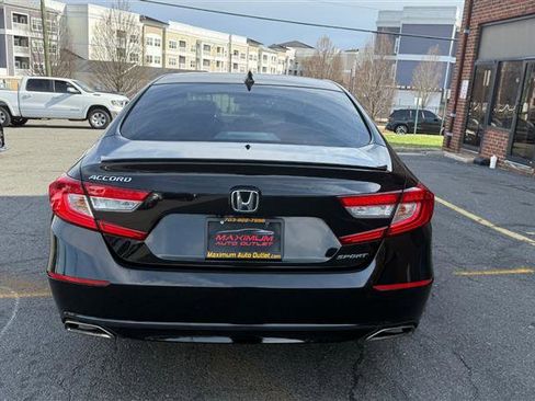 Used 2019 Honda Accord Sport image 16
