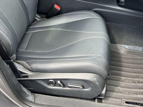 Certified 2025 Acura TLX w/ Technology Package FWD image 27