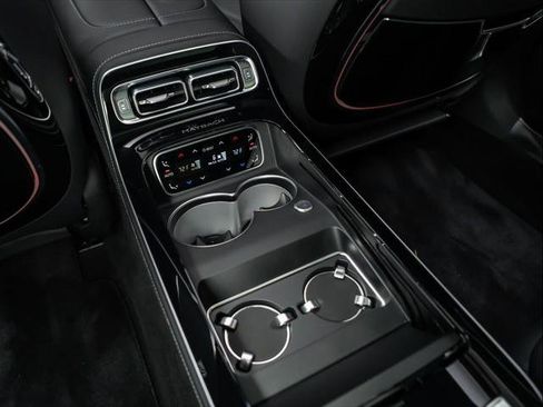 Used 2023 Mercedes-Benz Maybach S 680 4MATIC image 34