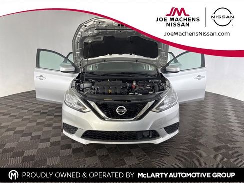 Used 2019 Nissan Sentra S image 11