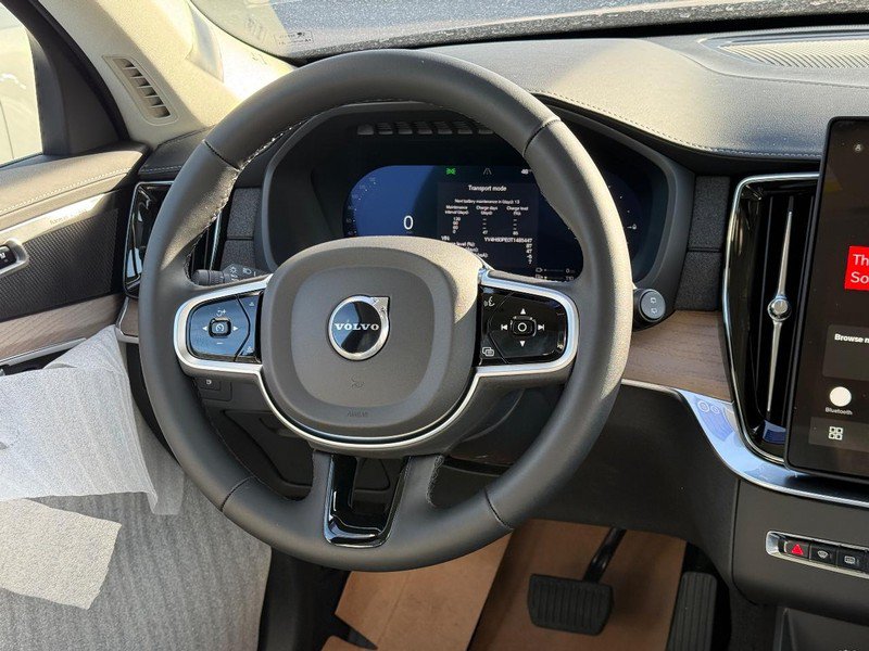 New 2026 Volvo XC90 T8 Plus w/ Protection Package Premier AWD/4WD image 8