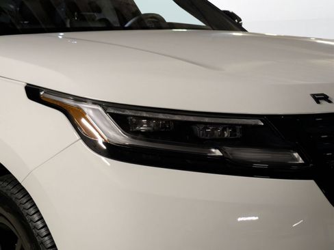 New 2026 Land Rover Range Rover Velar S AWD/4WD image 18