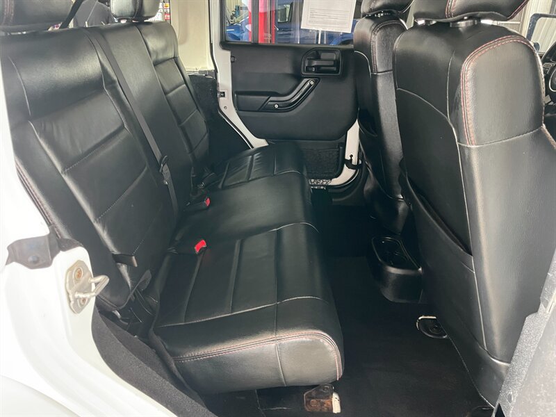 Used 2012 Jeep Wrangler Unlimited Sahara AWD/4WD image 16
