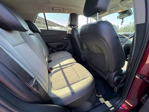 Used 2016 Chevrolet Trax LT w/ LT Convenience Package image 14