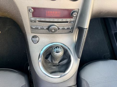 Used 2007 Pontiac Solstice Convertible RWD image 14