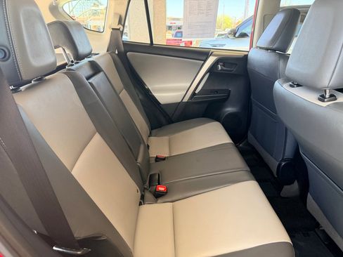 Used 2014 Toyota RAV4 Limited image 21