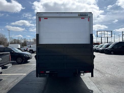 Used 2019 Ford E-350 and Econoline 350 Super Duty image 6