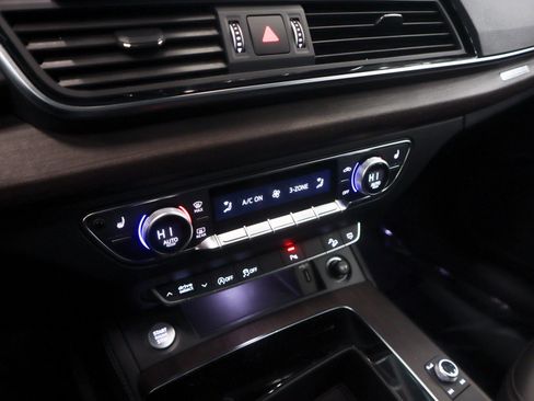 Used 2022 Audi Q5 Premium Plus image 23