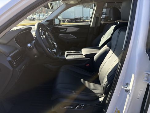 Certified 2025 Acura MDX SH-AWD w/ Technology Package image 16