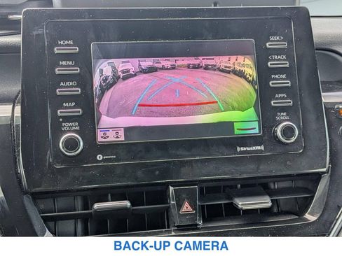 Used 2022 Toyota Camry SE w/ Cold Weather Package FWD image 23