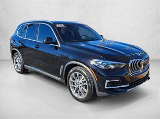 Used 2023 BMW X5 xDrive40i w/ Parking Assistance Package video 3