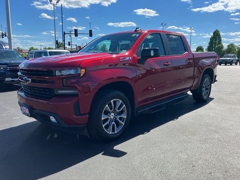 Used 2019 Chevrolet Silverado 1500 RST AWD/4WD image 2