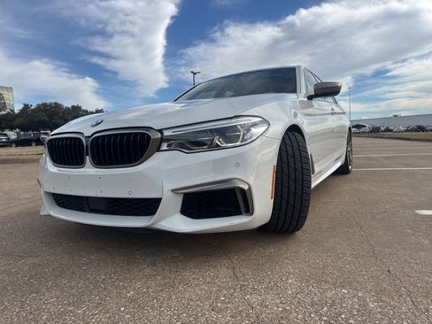 Used 2018 BMW M550i xDrive image 9