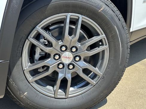 New 2026 GMC Acadia Elevation image 31