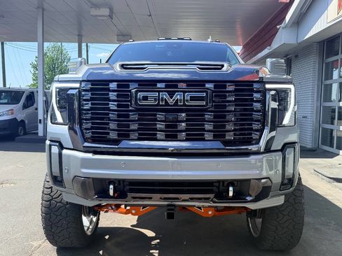Used 2024 GMC Sierra 2500 Denali Ultimate w/ Max Trailering Package image 7