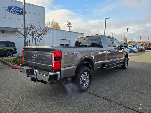 Used 2024 Ford F250 Lariat image 5