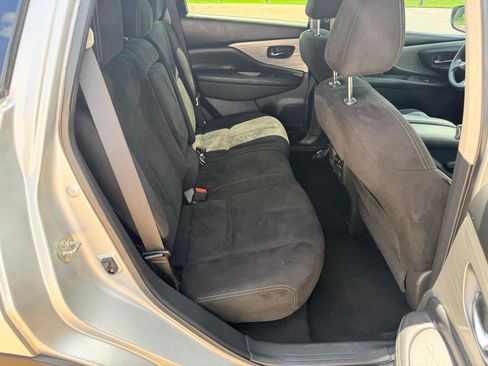 Used 2016 Nissan Murano S FWD image 10