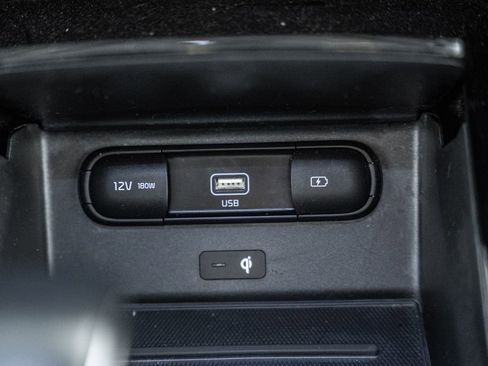 Used 2022 Kia Telluride SX w/ SX Prestige Package image 28