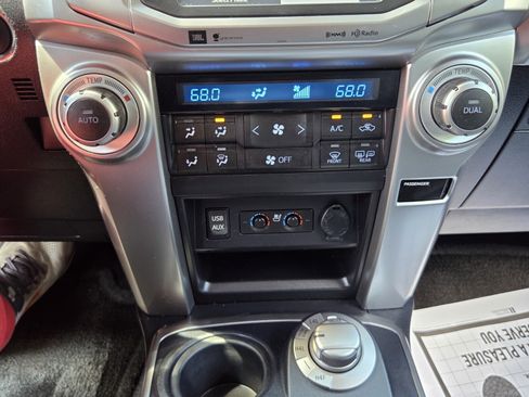 Used 2018 Toyota 4Runner Limited AWD/4WD image 17